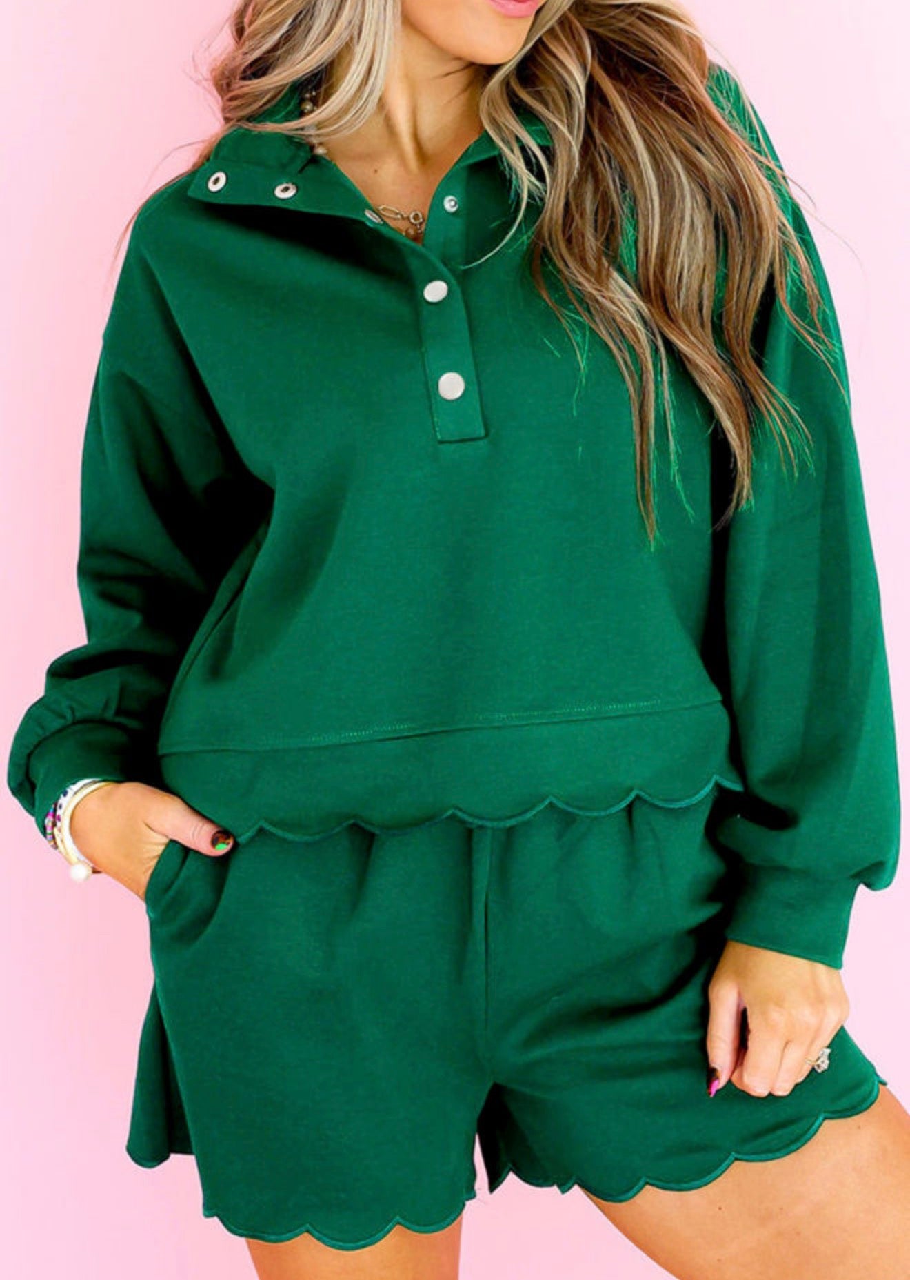 Green Scalloped Ladies Set
