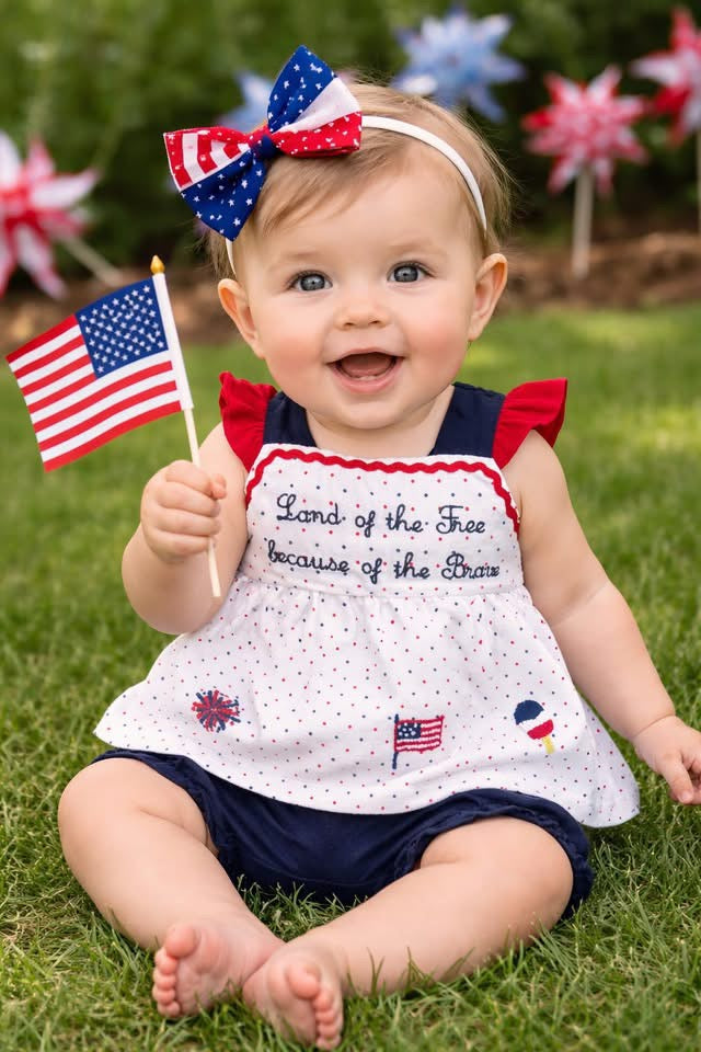 Girls Land of the Free French Knot