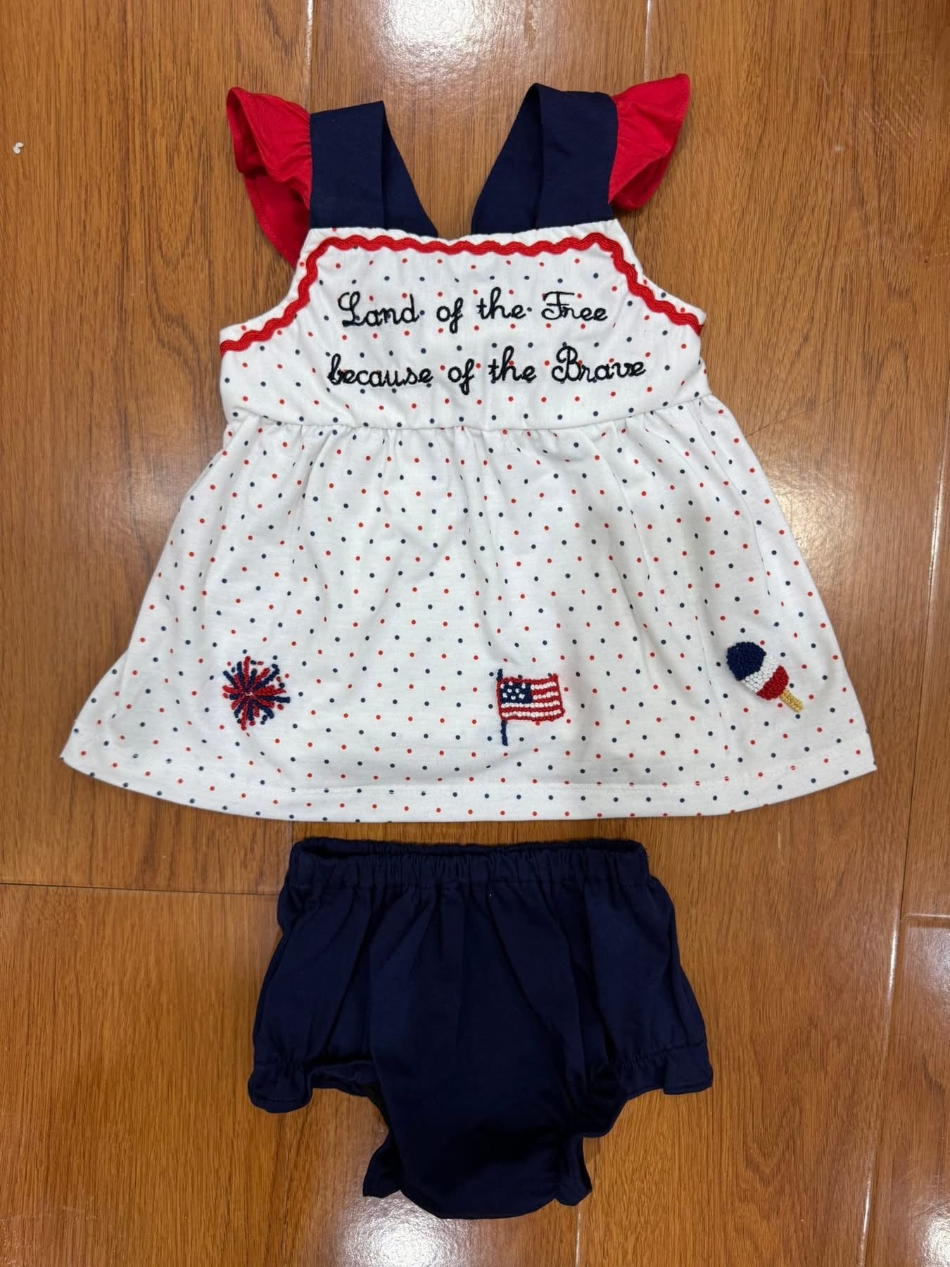 Girls Land of the Free French Knot