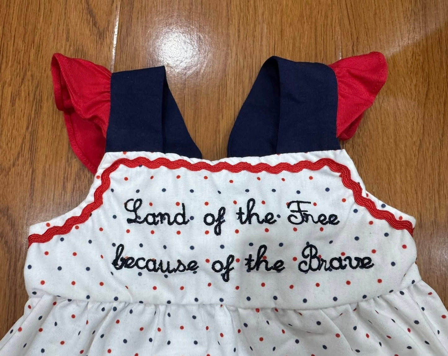 Girls Land of the Free French Knot