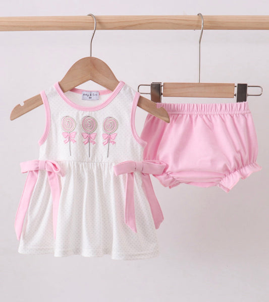 Polka Dots & Lollipops