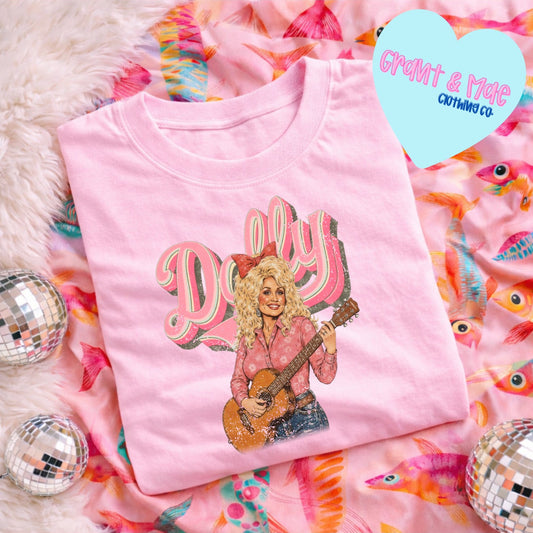 The Queen Tee